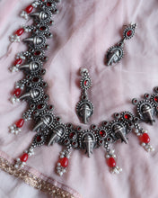 Load image into Gallery viewer, Aditi Necklace Set