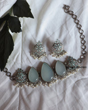 Load image into Gallery viewer, Sabeen Mint Green Necklace Set
