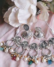 Load image into Gallery viewer, Mahina German Silver & Kundan Necklace Set