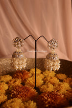 Load image into Gallery viewer, IRYA JHUMKA EARRINGS