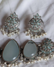 Load image into Gallery viewer, Sabeen Mint Green Necklace Set