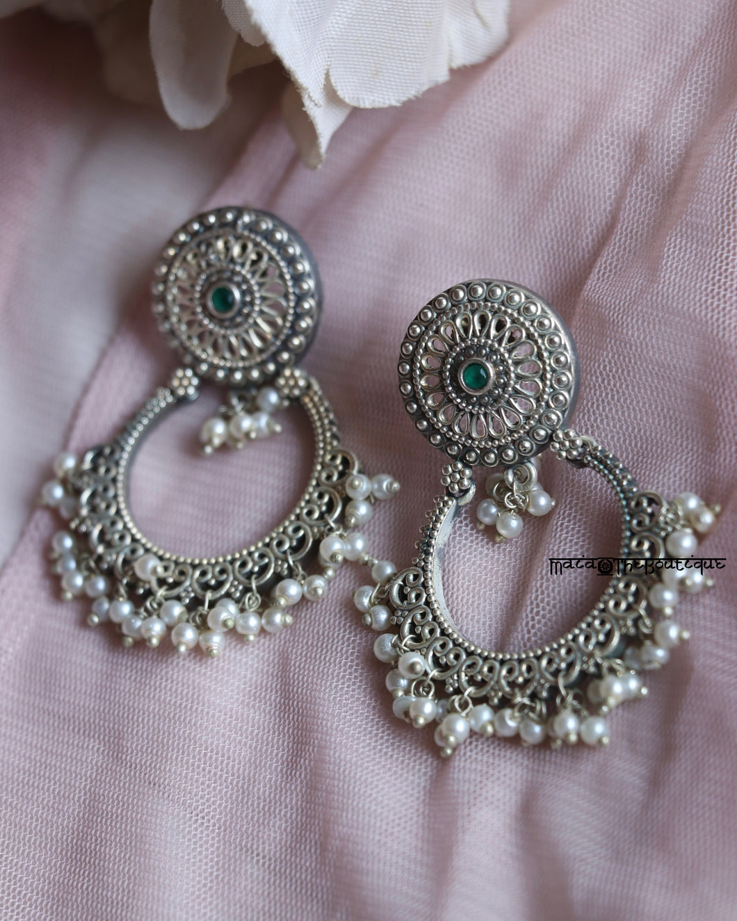 Arahi Silver Jhumkas