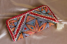 Load image into Gallery viewer, BOHO CLUTCHES
