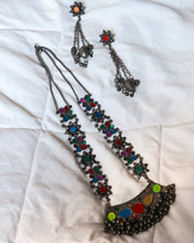 Load image into Gallery viewer, Pariwish Afghan Necklace And Earrings Set
