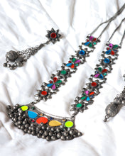 Load image into Gallery viewer, Pariwish Afghan Necklace And Earrings Set
